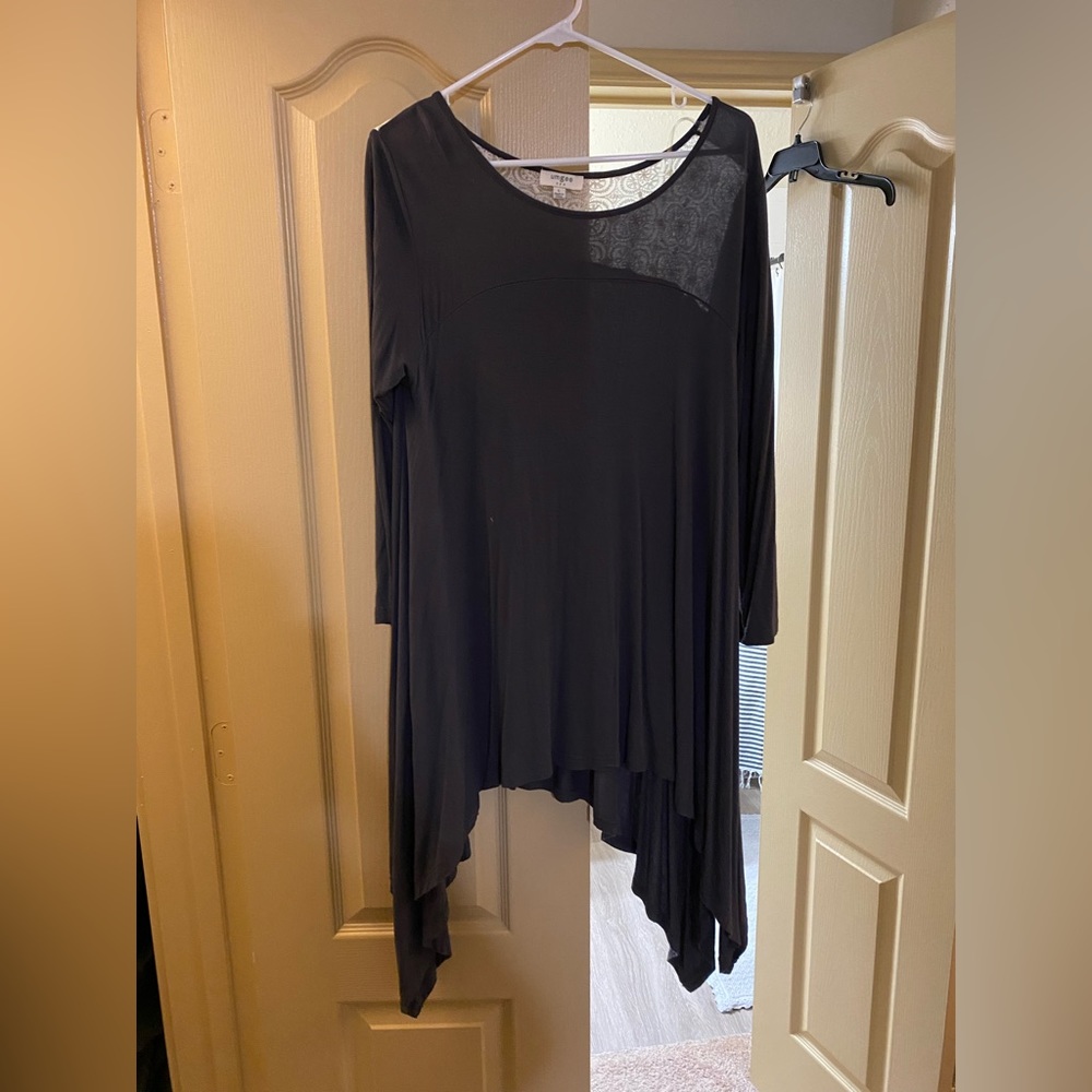 Long sleeve dress, lace back